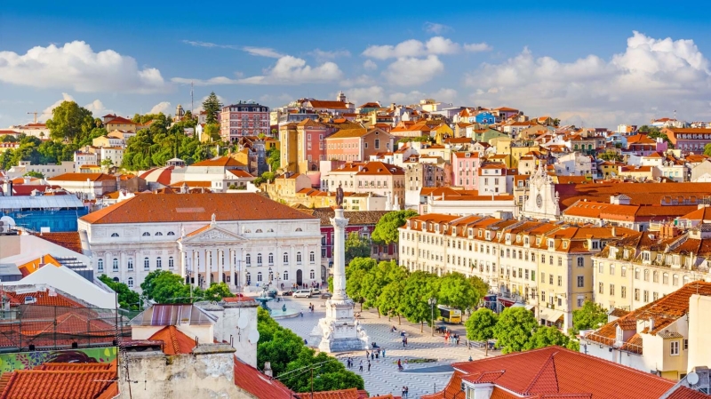 Lisbon, Seville & the Glorious Algarve 