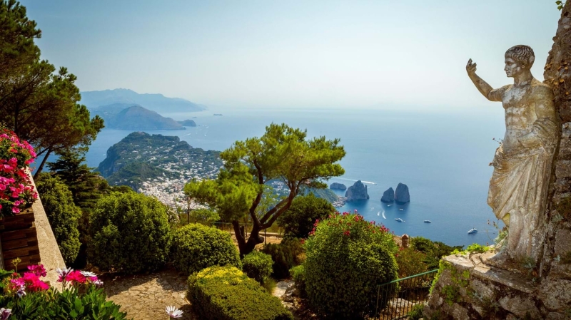 Capri, Pompeii & the Amalfi Coast 